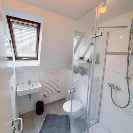 Oase アパート ヒュルト